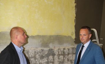 Nedôstojné „šaškovanie“ s platmi viceprimátorov