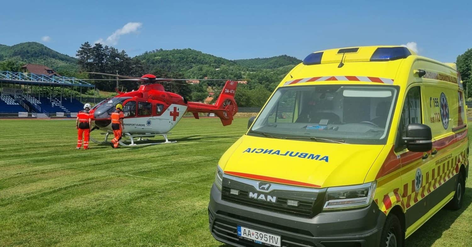 DOLNÝ KUBÍN: Vážna nehoda! Auto zrazilo maloletého chlapca, do nemocnice ho prevážal vrtuľník